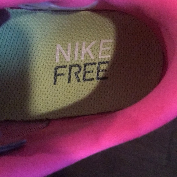 Neon Pink Nike Free size 8.5 - Picture 4 of 5